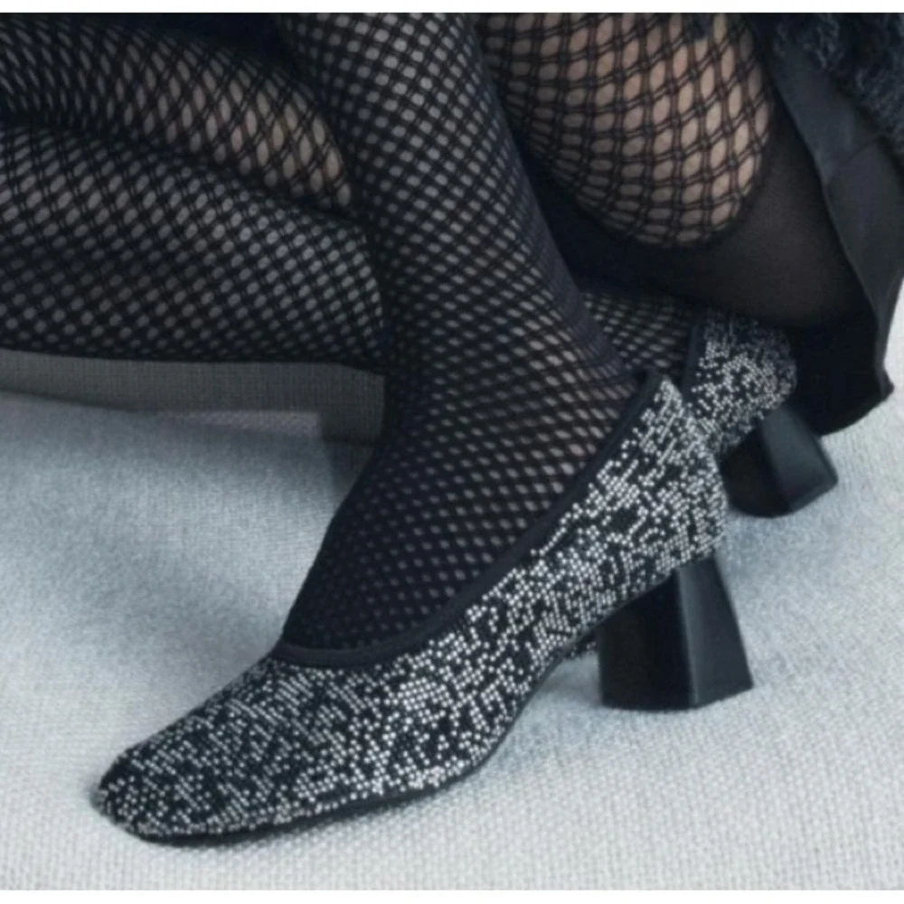 ZARA WOMEN SHOES SIZE 8/39 BLACK SLIVER RHINESTONES‎ SPARKLES